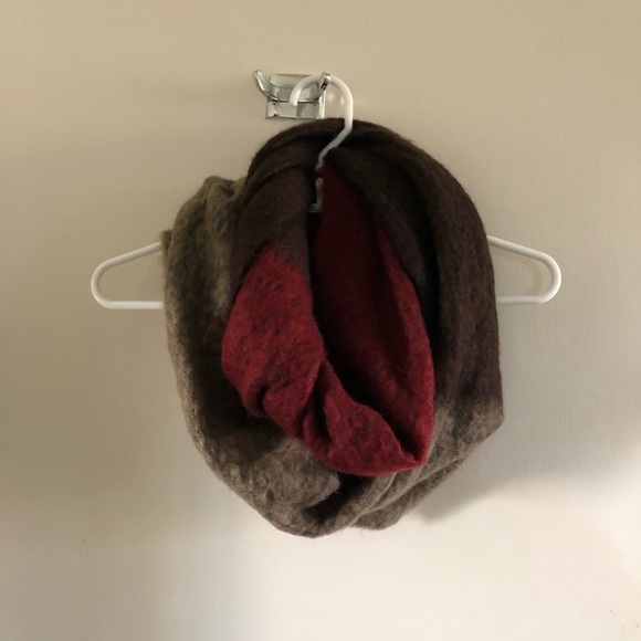 Color block scarf - Picture 1 of 3